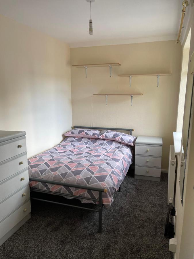 Spacious, Sleeps 17, 3 Bathrooms, Parking, マンスフィールド エクステリア 写真