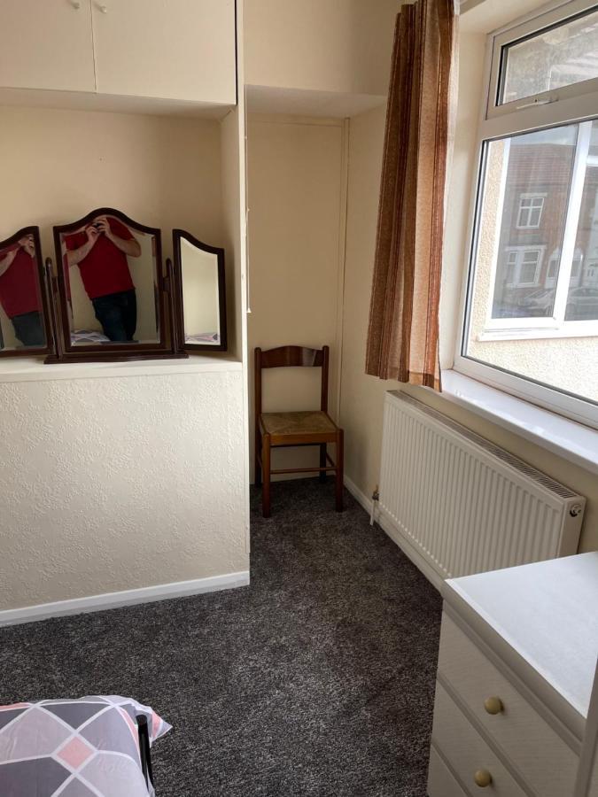 Spacious, Sleeps 17, 3 Bathrooms, Parking, マンスフィールド エクステリア 写真