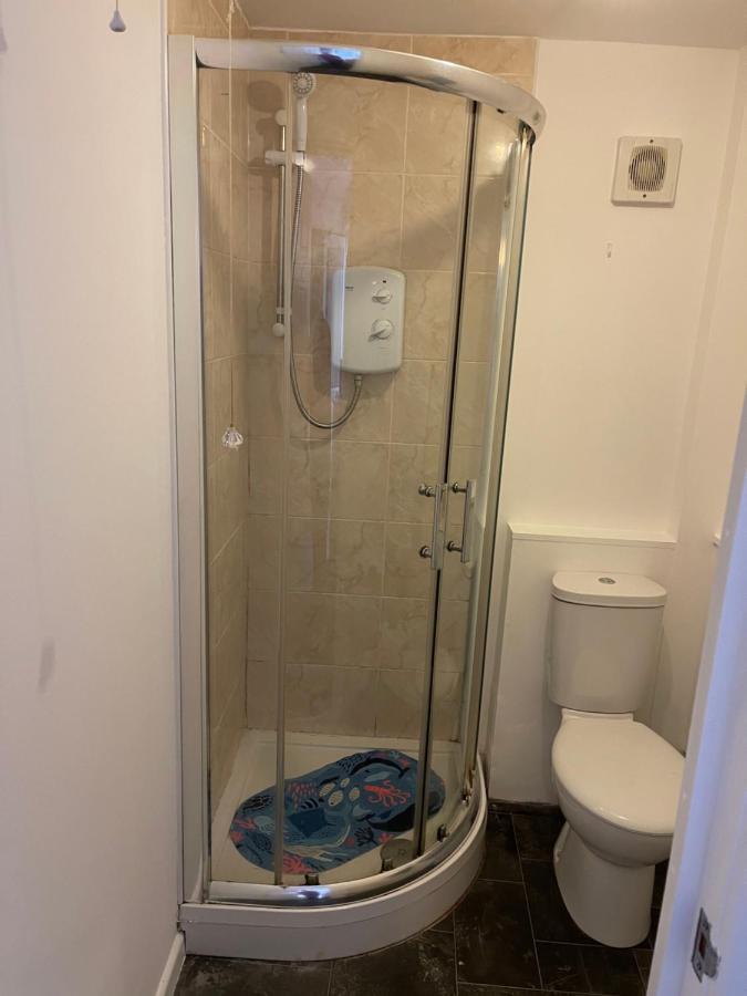 Spacious, Sleeps 17, 3 Bathrooms, Parking, マンスフィールド エクステリア 写真