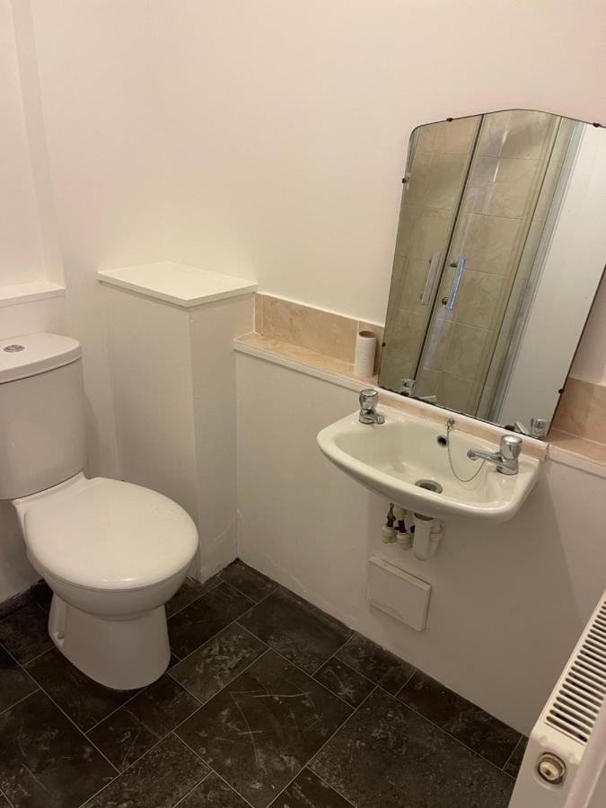 Spacious, Sleeps 17, 3 Bathrooms, Parking, マンスフィールド エクステリア 写真