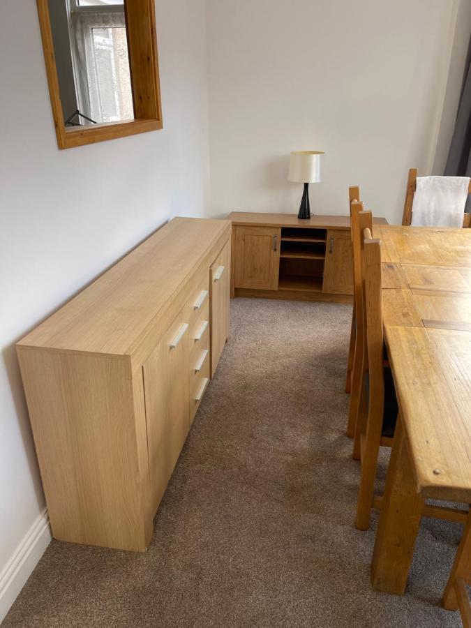 Spacious, Sleeps 17, 3 Bathrooms, Parking, マンスフィールド エクステリア 写真