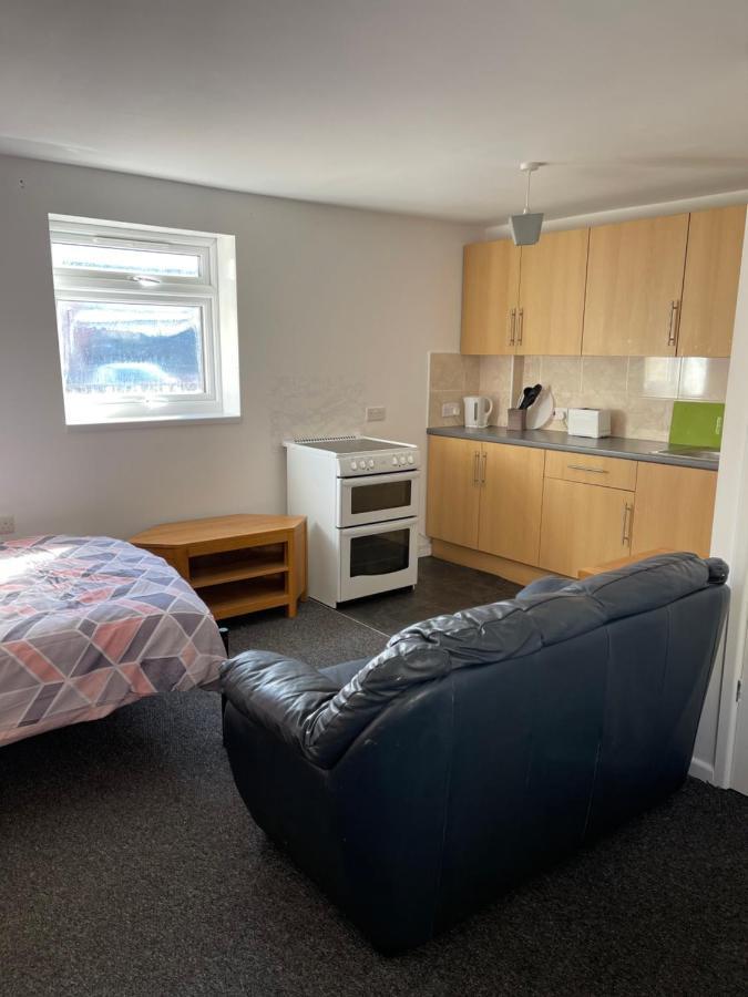 Spacious, Sleeps 17, 3 Bathrooms, Parking, マンスフィールド エクステリア 写真