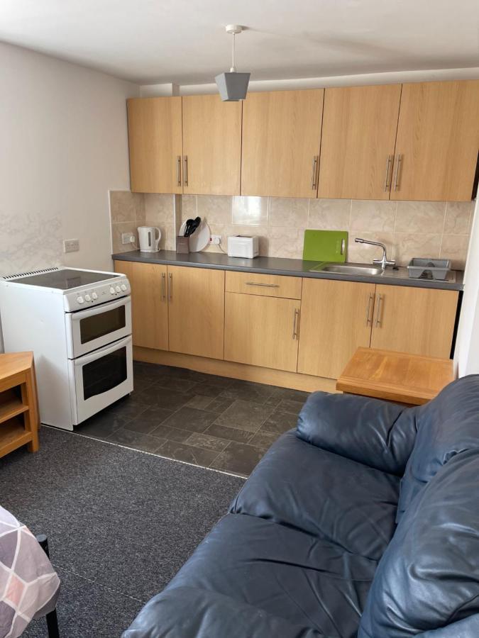 Spacious, Sleeps 17, 3 Bathrooms, Parking, マンスフィールド エクステリア 写真
